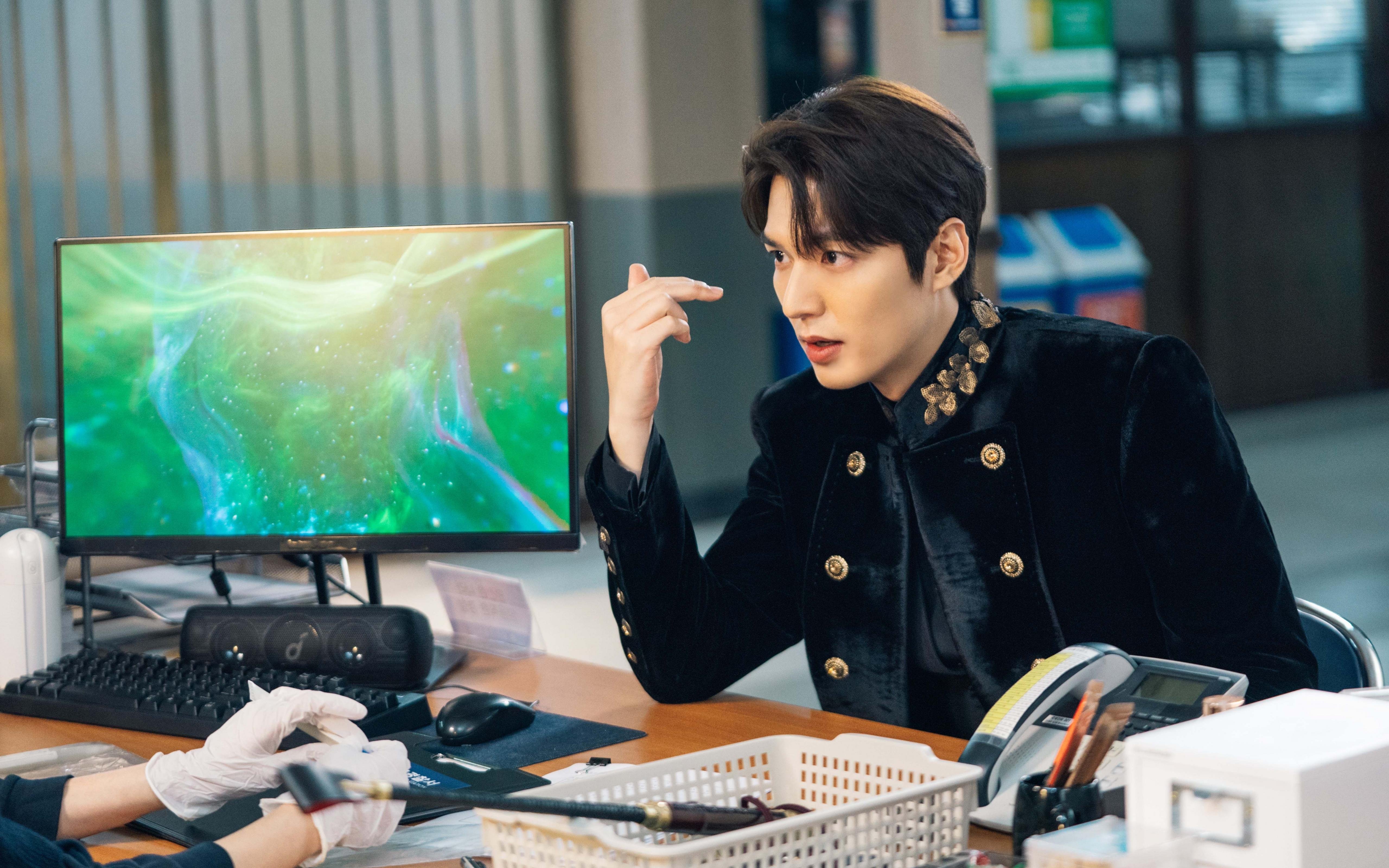 开云esport-_杰伦·布朗制胜一击，助绿军过关_，杰伦布朗有潜力吗